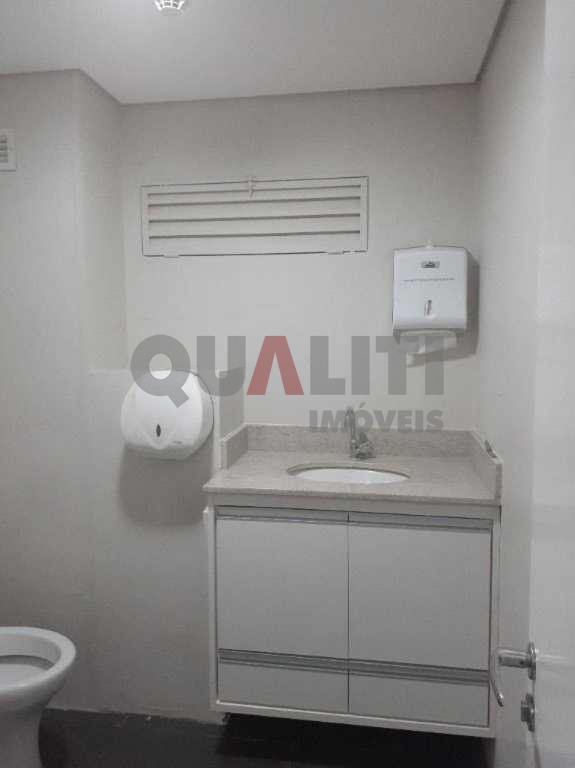 Sala Conjunto Comercial à Venda e ou Locação com 121,52 m², com 4 conjuntos, 4 banheiros e 4 vagas na região Jardim Paulista.