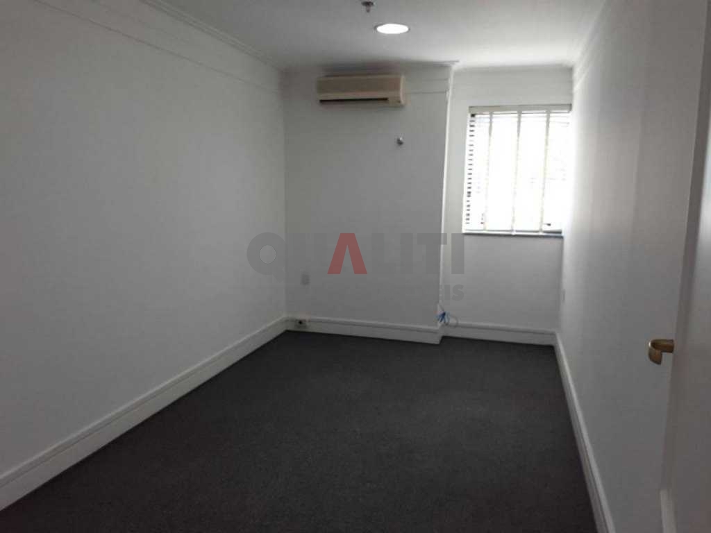 Sala Conjunto Comercial à Venda e ou Locação com 121,52 m², com 4 conjuntos, 4 banheiros e 4 vagas na região Jardim Paulista.