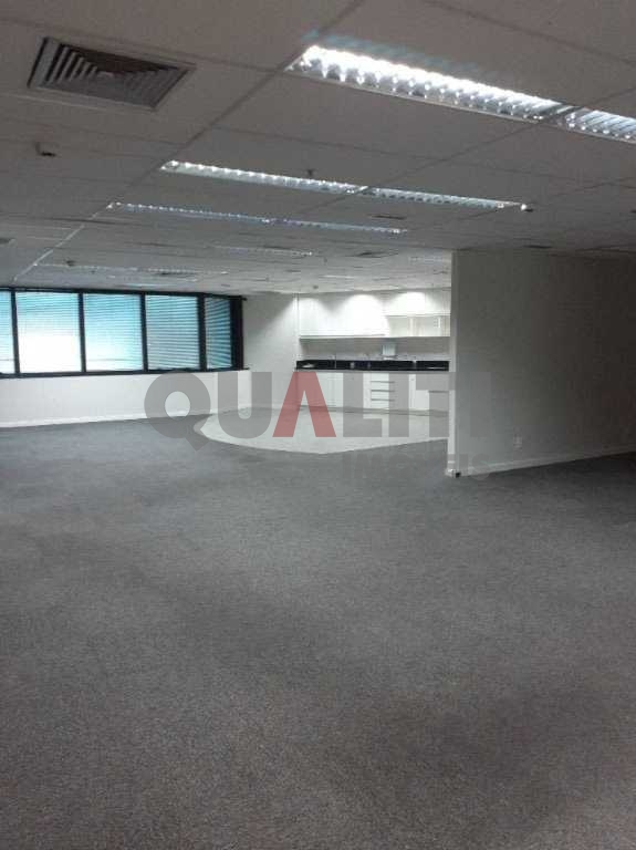 Sala Conjunto Comercial à Venda e ou Locação com 121,52 m², com 4 conjuntos, 4 banheiros e 4 vagas na região Jardim Paulista.