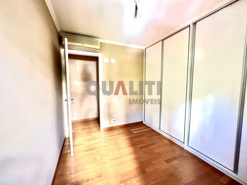Apartamento a venda no Campo Belo com 4 dormitórios e 1 suite