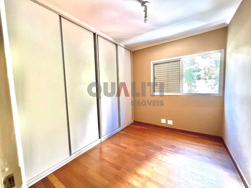 Apartamento a venda no Campo Belo com 4 dormitórios e 1 suite