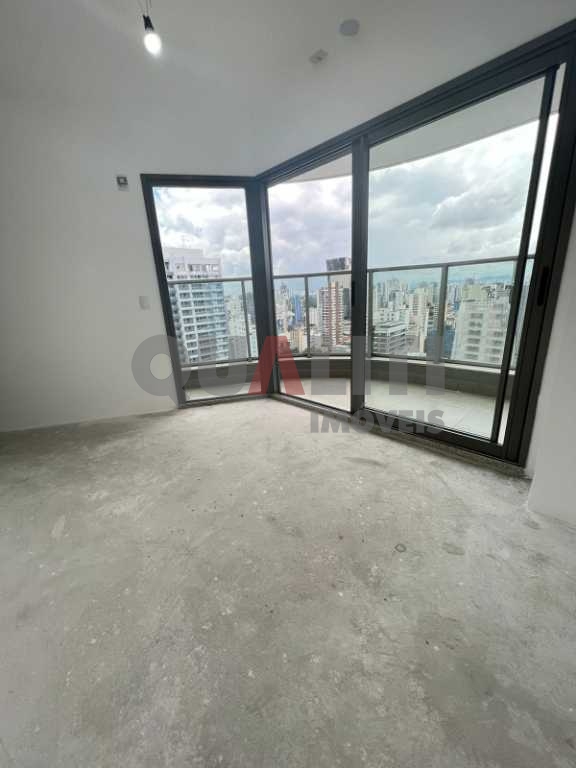 Apartamento à venda em Pinheiros com 49 m², 1 quarto, 1 suíte, living com terraço e 1 vaga