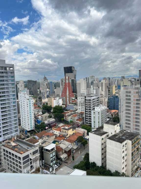 Apartamento à venda em Pinheiros com 49 m², 1 quarto, 1 suíte, living com terraço e 1 vaga