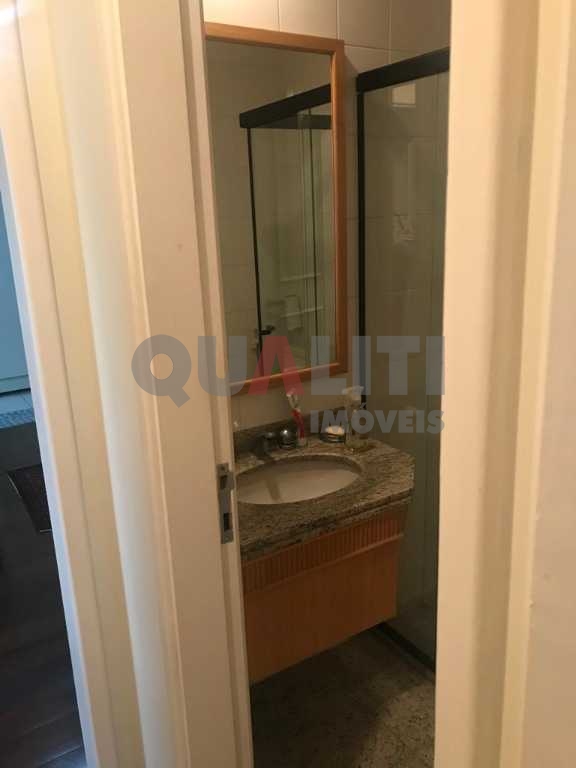 Apartamento duplex com 170 m², 4 dormitórios, 4 suítes, e 3 vagas de garagem no Itaim Bibi
