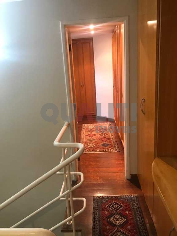 Apartamento duplex com 170 m², 4 dormitórios, 4 suítes, e 3 vagas de garagem no Itaim Bibi