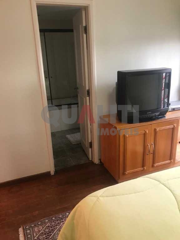 Apartamento duplex com 170 m², 4 dormitórios, 4 suítes, e 3 vagas de garagem no Itaim Bibi