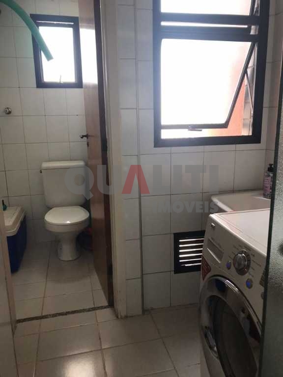 Moema, apartamento para Venda, fora da rota, com 72 m², 2 dormitórios, terraço, 2 vagas, lazer e condomínio baixo.