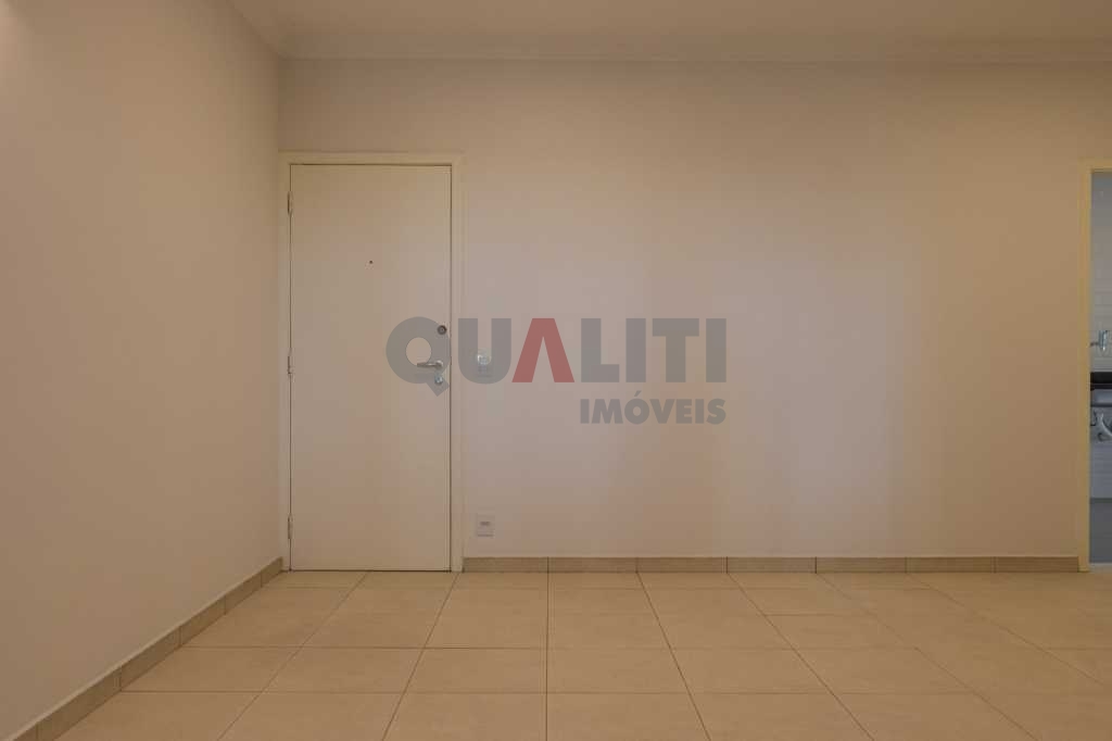Apartamento à venda no Campo Belo com dois dormitórios