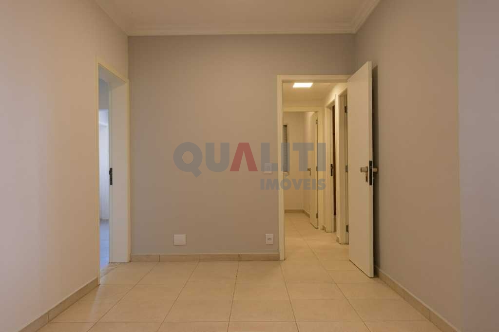 Apartamento à venda no Campo Belo com dois dormitórios