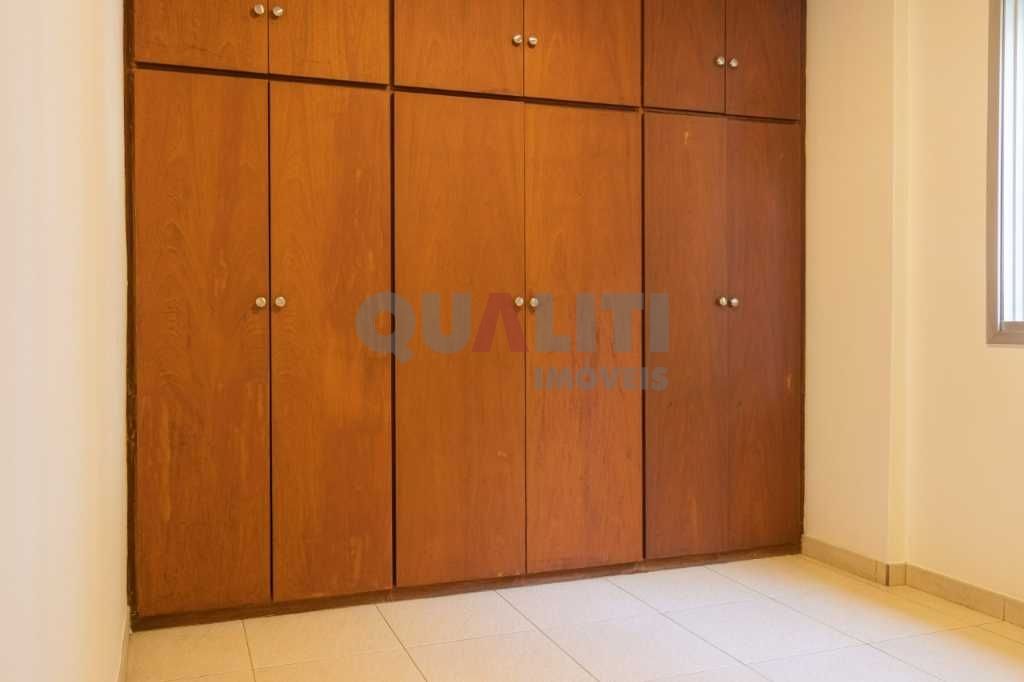 Apartamento à venda no Campo Belo com dois dormitórios