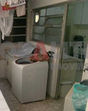 Apartamento à venda com 3 dormitórios, 1 suíte, 2 vagas no bairro Paraíso, um por andar