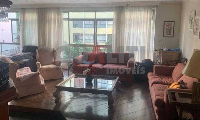 Apartamento à venda com 3 dormitórios, 1 suíte, 2 vagas no bairro Paraíso, um por andar
