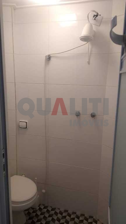 Apartamento para locação com 125 m², 3 dormitórios, 1 suíte, varanda e 1 vaga em Moema Pássaros