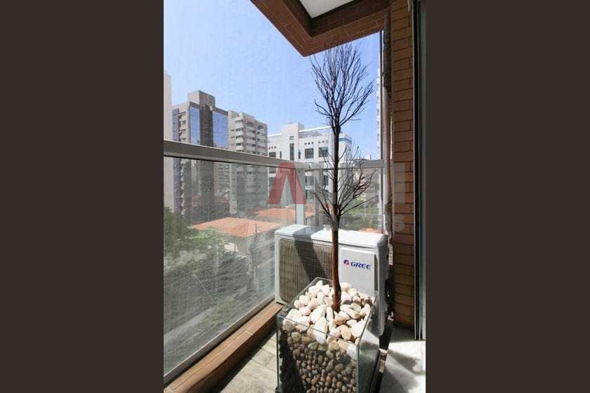 Apartamento com 2 quartos e 2 suítes para locação e venda no Itaim Bibi