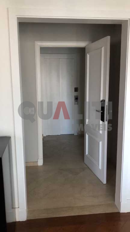 Apartamento para Venda em Moema Pássaros com 163 m², 3 dormitórios, 2 suítes com closet, 2 garagens próximo da Escola Mobile
