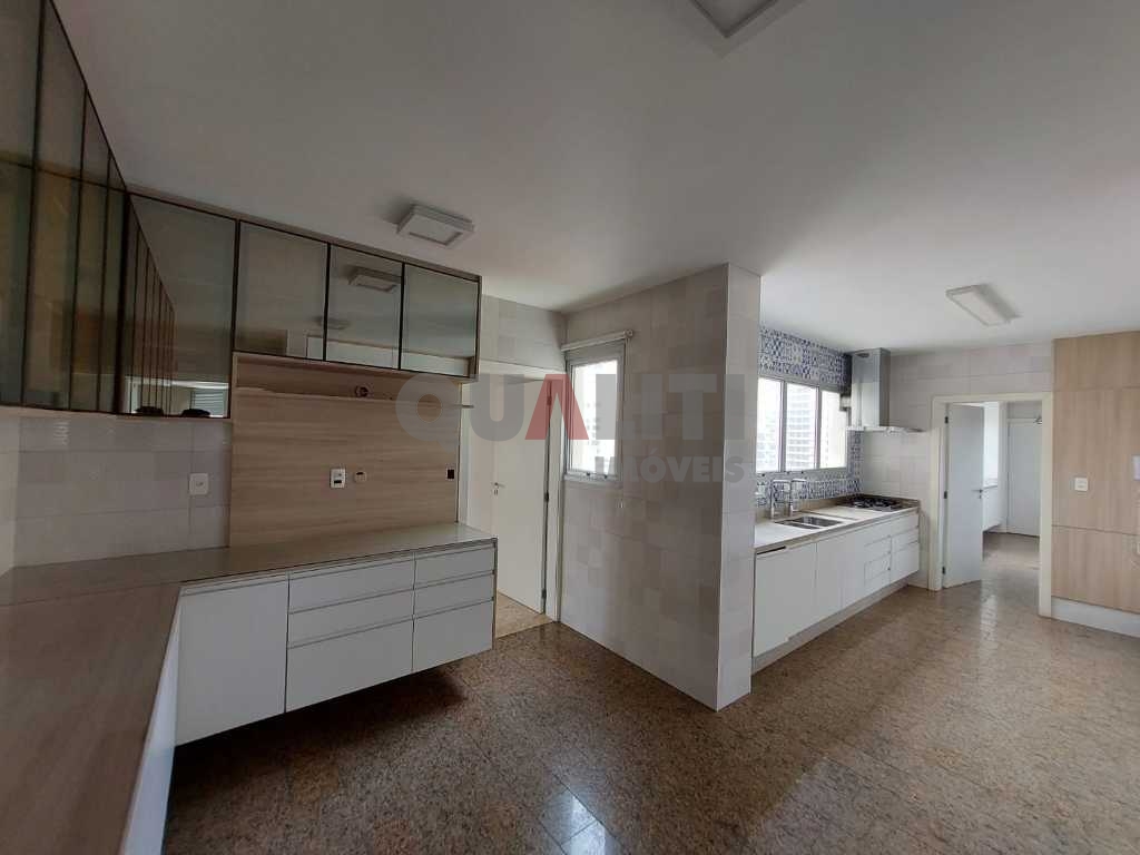 Apartamento para Venda na Vila Nova Conceição, 4 Quartos, 250 m² ao lado do Parque Ibirapuera