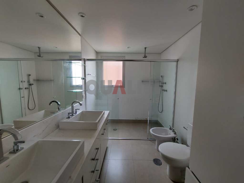 Apartamento para Venda na Vila Nova Conceição, 4 Quartos, 250 m² ao lado do Parque Ibirapuera