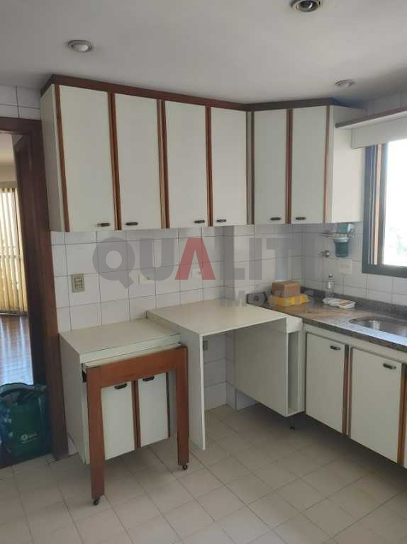 Apartamento à venda no Brooklin com 3 dormitórios e 2 suítes