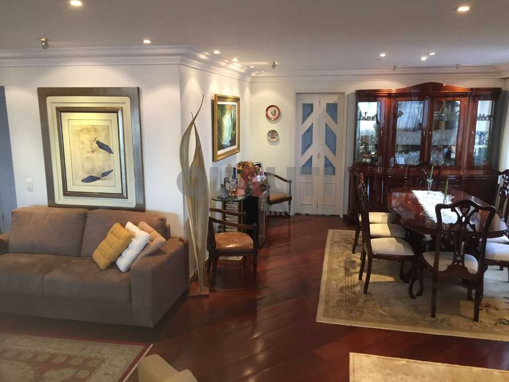 Apartamento para Venda em Moema com 200 m², 4 Suítes, 4 vagas, ao lado do Parque Ibirapuera