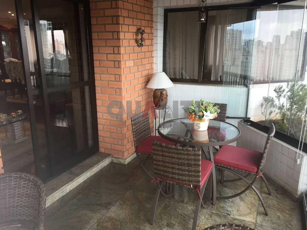 Apartamento para Venda em Moema com 200 m², 4 Suítes, 4 vagas, ao lado do Parque Ibirapuera