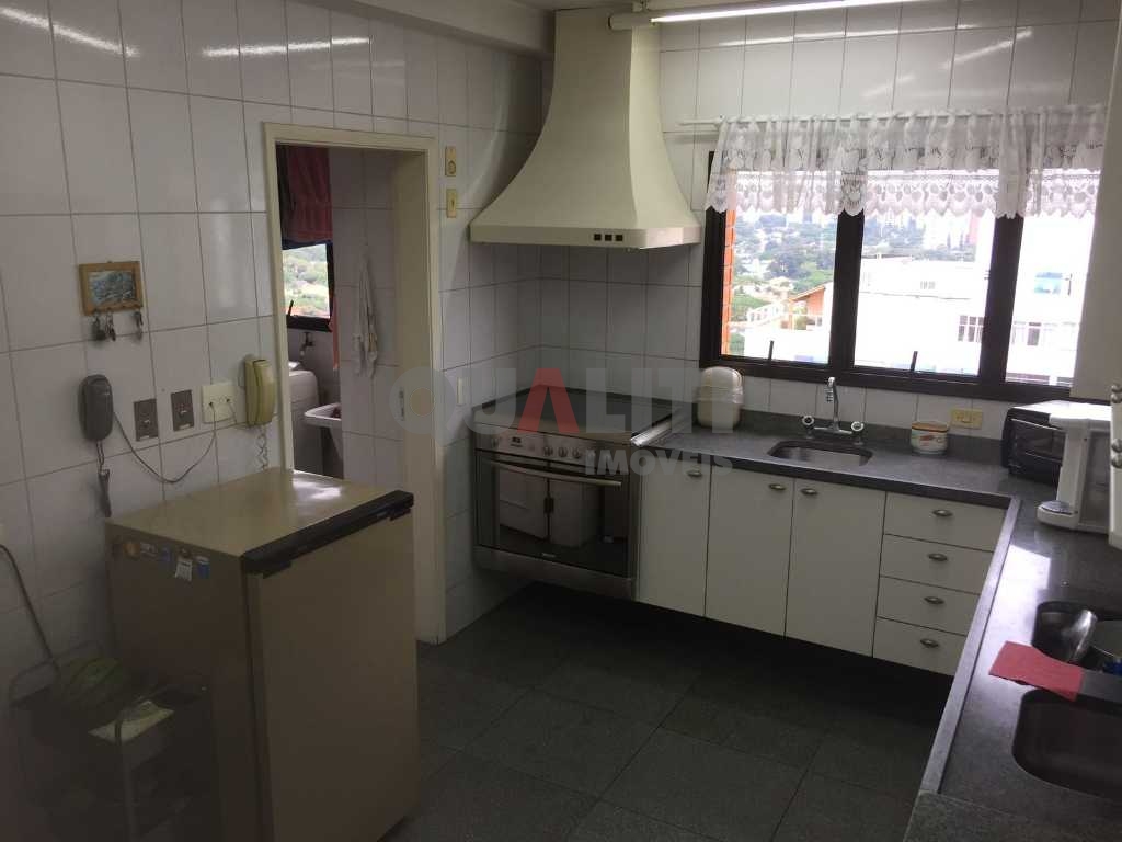 Apartamento para Venda em Moema com 200 m², 4 Suítes, 4 vagas, ao lado do Parque Ibirapuera