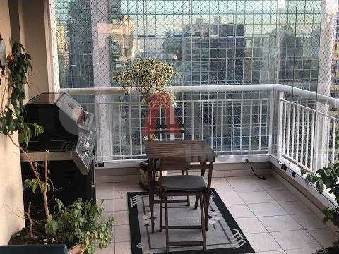Apartamento à venda Cerqueira César, 3 dormitórios, 2 suítes, 2 vagas, mobiliado