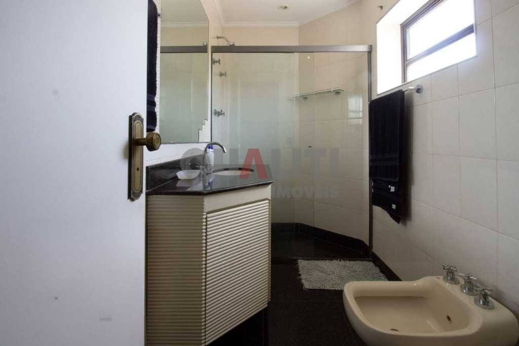Apartamento com 2 suítes 4 quartos amplo espaço a venda na Vila Mariana