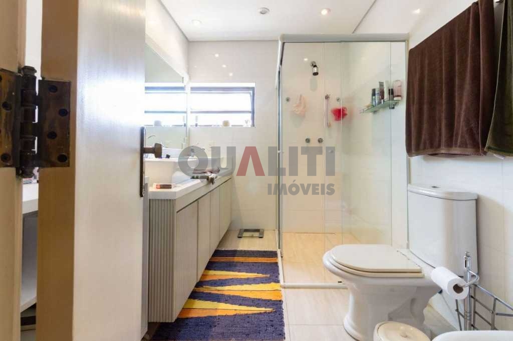Apartamento com 2 suítes 4 quartos amplo espaço a venda na Vila Mariana