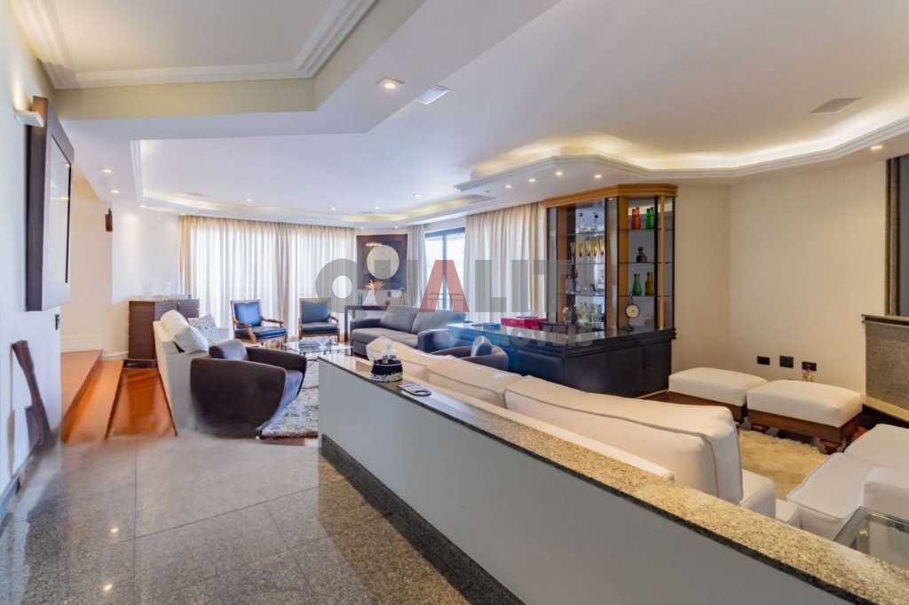 Apartamento com 2 suítes 4 quartos amplo espaço a venda na Vila Mariana