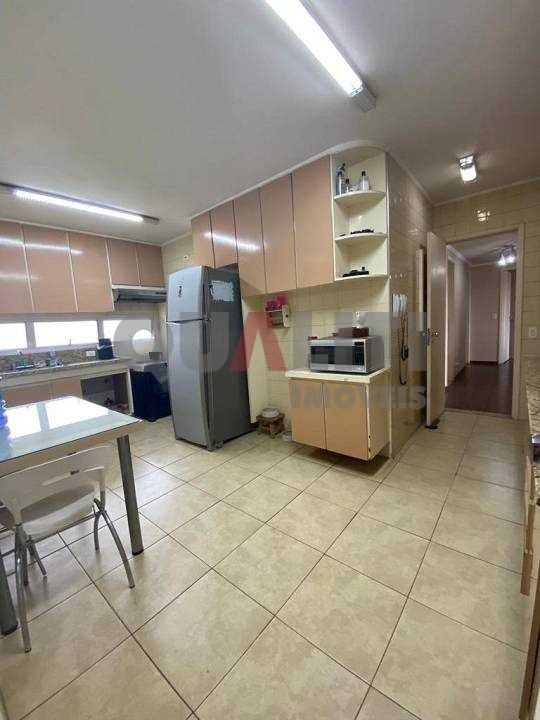 Apartamento à venda no Campo Belo, 3 dormitórios, suíte, 2 vagas, 125m