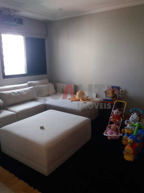 Apartamento à venda em Moema, 4 dormitórios, 3 suítes, 4 vagas demarcadas, depósito