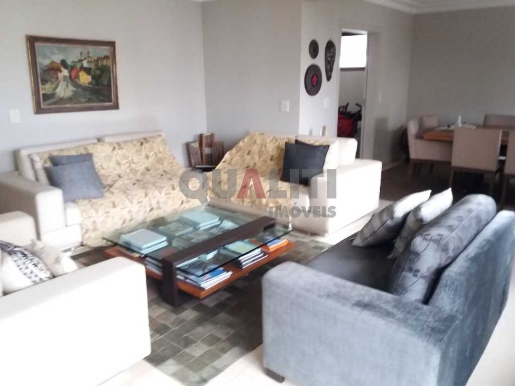 Apartamento à venda em Moema, 4 dormitórios, 3 suítes, 4 vagas demarcadas, depósito