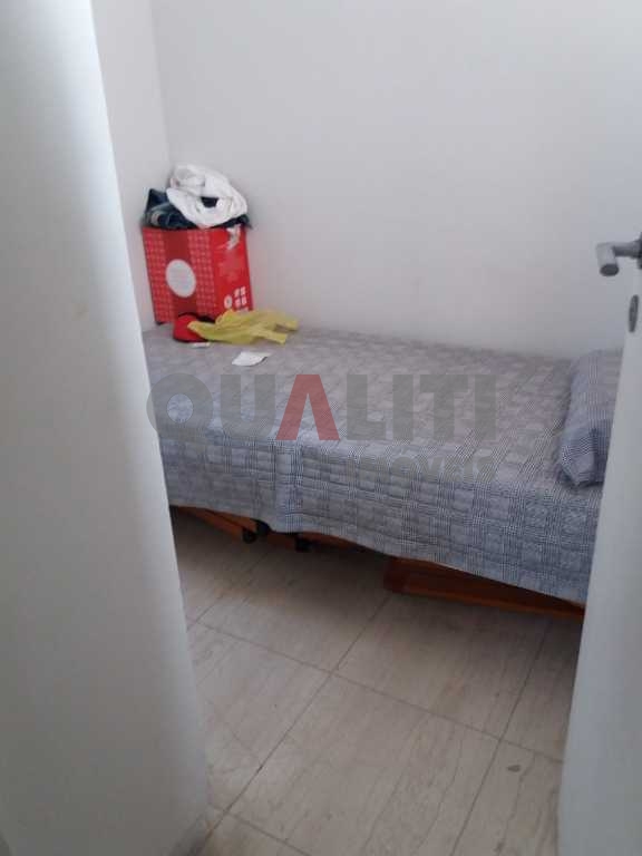 Apartamento à venda em Moema, 4 dormitórios, 3 suítes, 4 vagas demarcadas, depósito