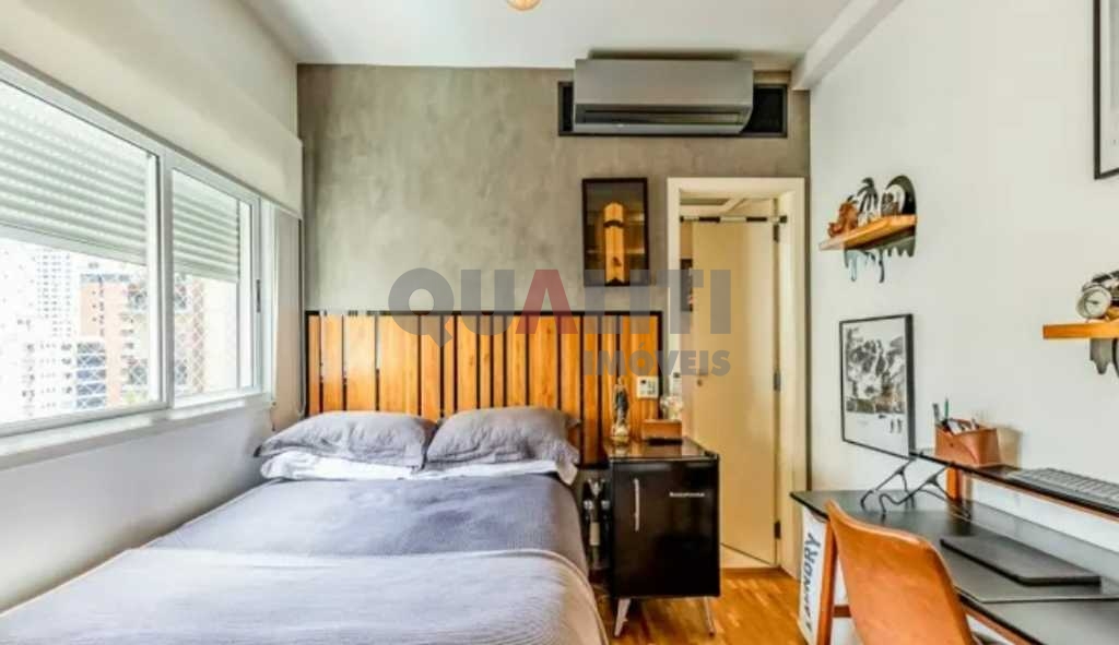 Apartamento à venda totalmente mobiliado em Moema Pássaros com 222m², 3 quartos, 4 vagas e 2 suítes
