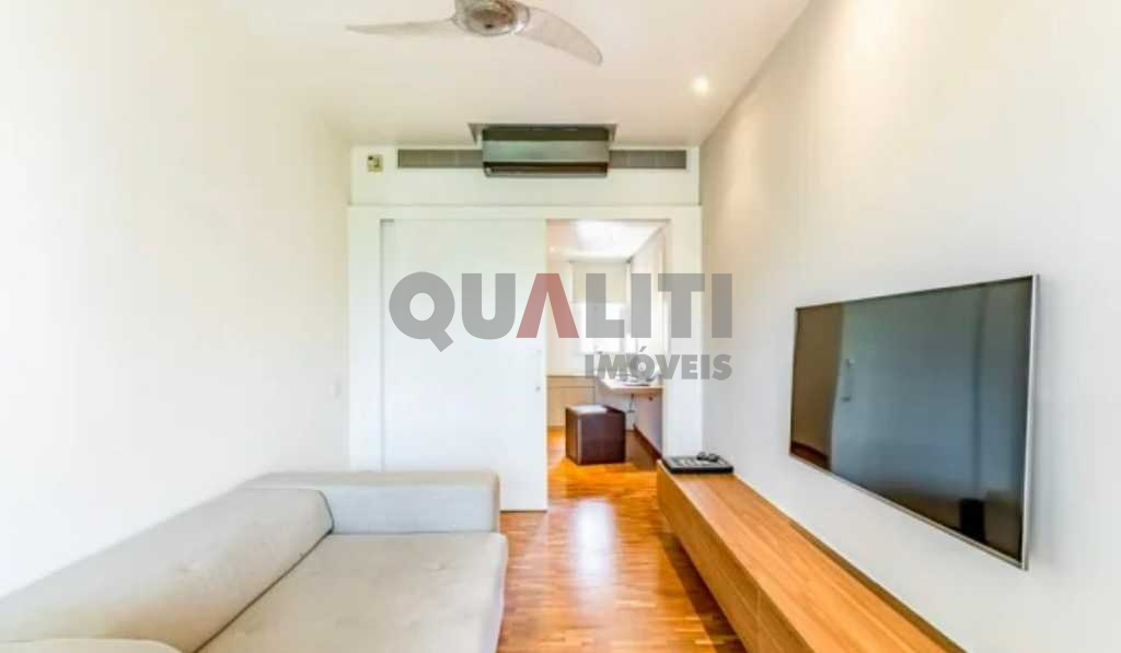 Apartamento à venda totalmente mobiliado em Moema Pássaros com 222m², 3 quartos, 4 vagas e 2 suítes