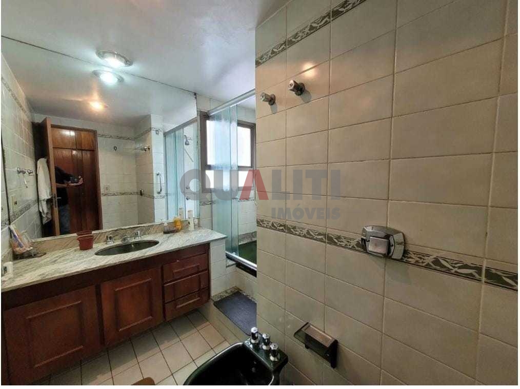 Apartamento à venda Planalto Paulista, 3 dormitórios, suíte, 3 vagas com depósito
