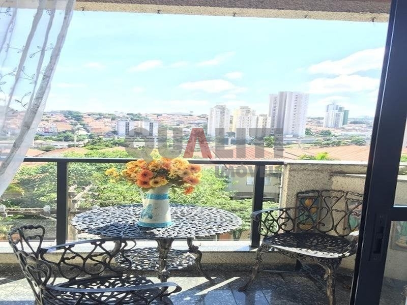 Apartamento para venda, valor reduzido, 132m², 4 quartos, 2 suítes em Campo Belo.