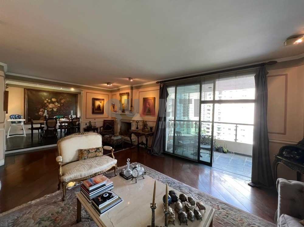 Apartamento com 3 suítes de Alto Padrão Lazer Completo a venda em Itaim Bibi