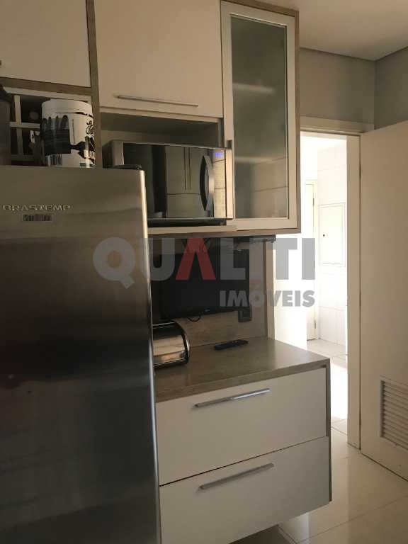 Apartamento para venda no Campo Belo em edifício moderno com 136 m²priv, 3 suítes, terraço gourmet, lazer completo e baixa taxa de condomínio, oportunidade!!
