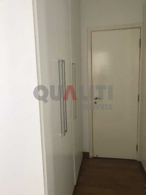 Apartamento para venda no Campo Belo em edifício moderno com 136 m²priv, 3 suítes, terraço gourmet, lazer completo e baixa taxa de condomínio, oportunidade!!