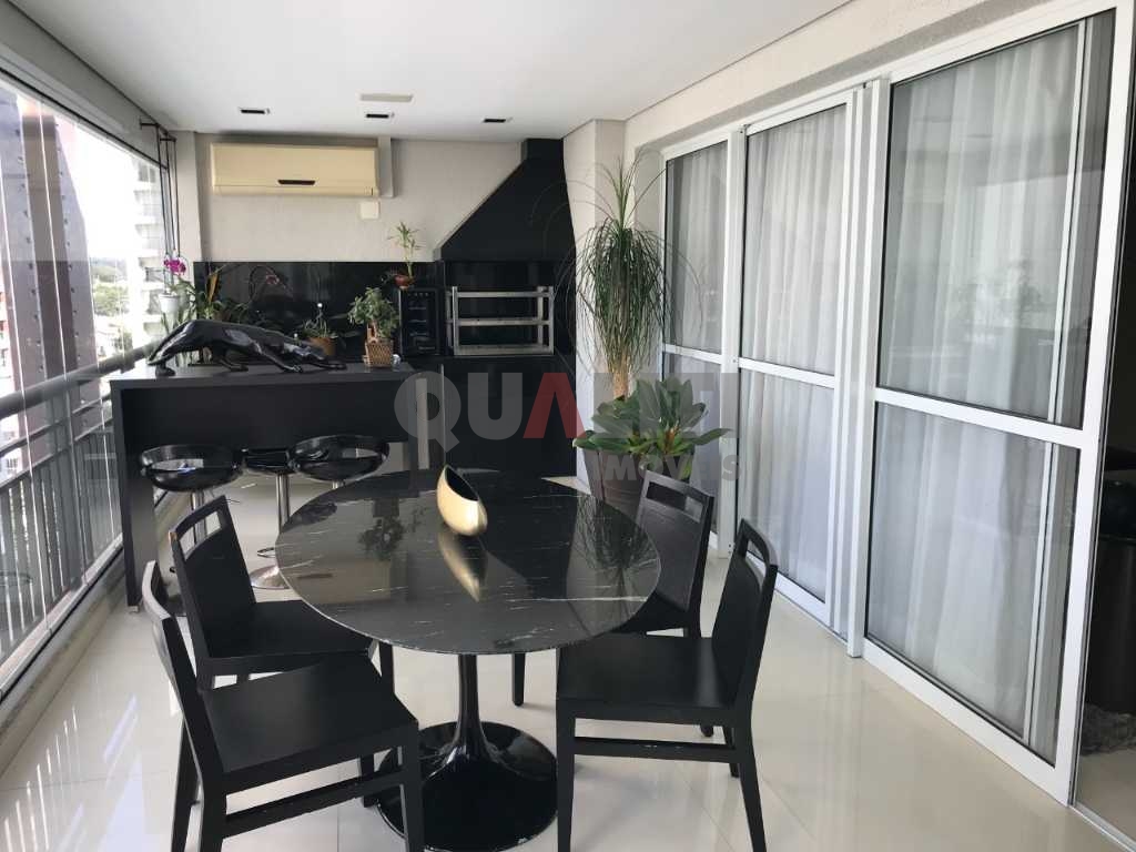 Apartamento para venda no Campo Belo em edifício moderno com 136 m²priv, 3 suítes, terraço gourmet, lazer completo e baixa taxa de condomínio, oportunidade!!