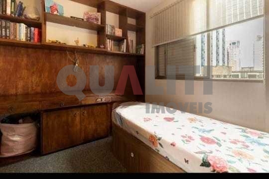 Apartamento à venda Moema, 3 dormitórios, 2 banheiros, 1 vaga, 98 m