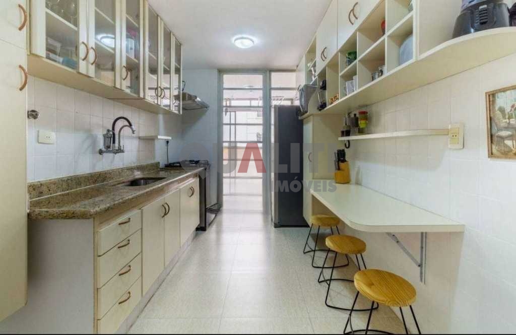 Apartamento à venda Moema, 3 dormitórios, 2 banheiros, 1 vaga, 98 m