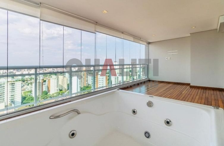 Cobertura para venda com 280 m², 3 suítes, 1 master, closet, piscina, varanda gourmet, 4 vagas no Campo Belo com área de lazer incrível!