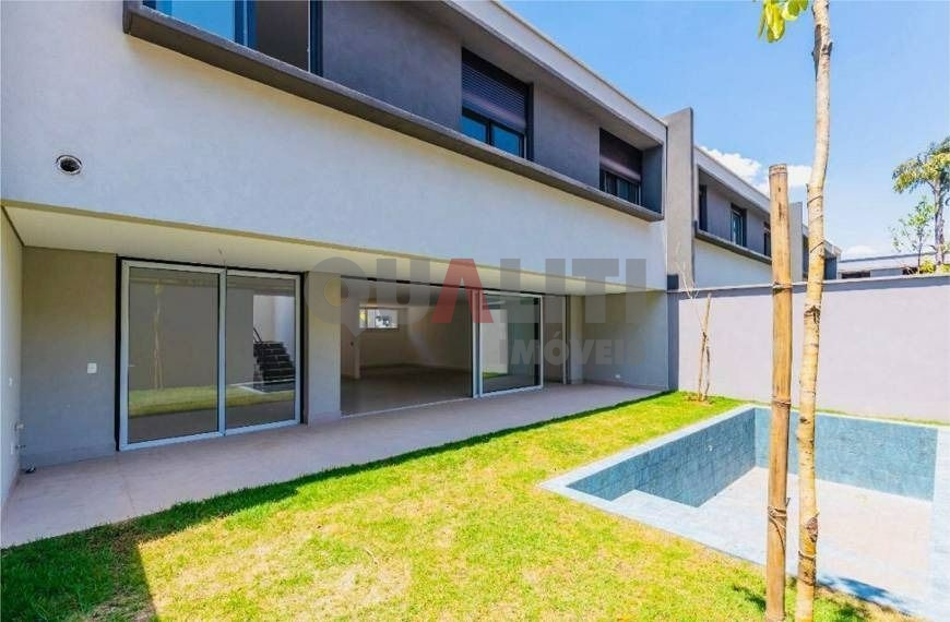 Casa à venda em condomínio com 4 suítes no campo belo