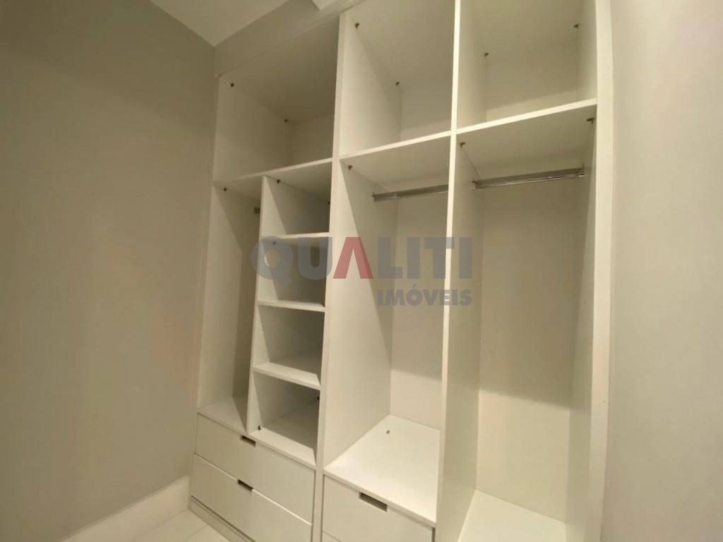 Apartamento mobiliado à venda, 1 dormitório, suíte, lavabo, 54m², no Itaim Bibi