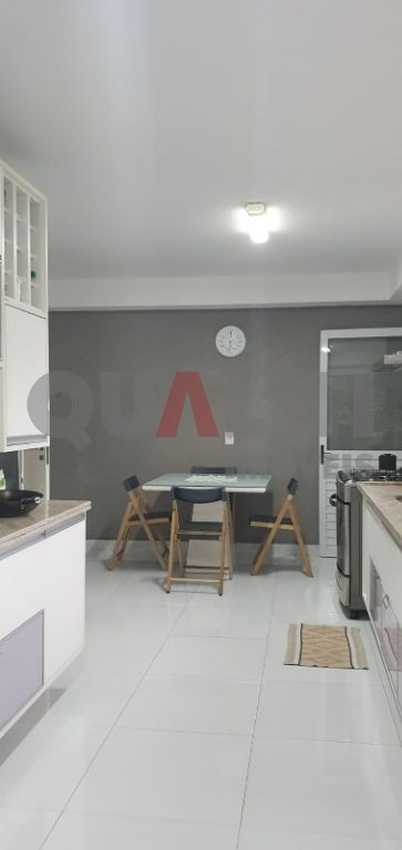 Apartamento à venda no Condomínio IEPE com 3 suítes, lazer completo, vista eterna para o São Paulo Golf clube