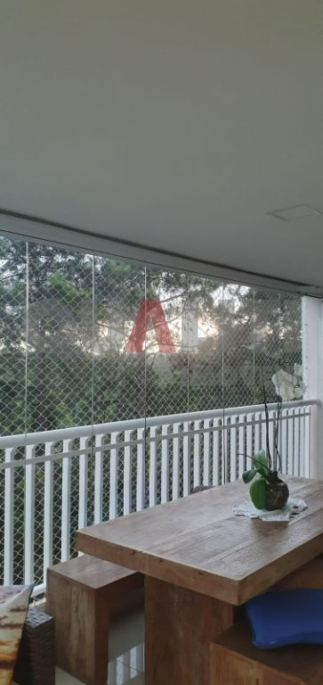 Apartamento à venda no Condomínio IEPE com 3 suítes, lazer completo, vista eterna para o São Paulo Golf clube