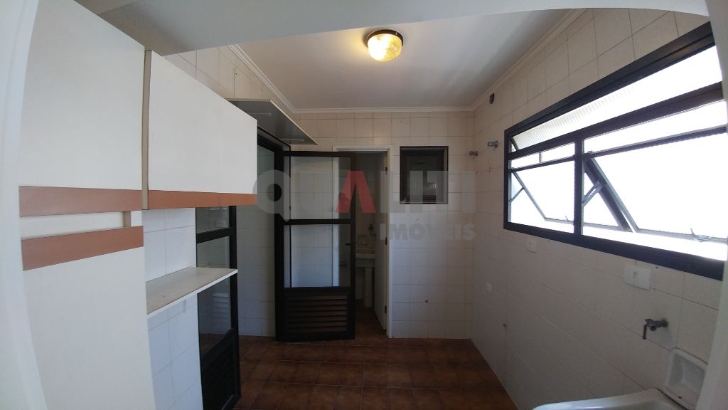 Apartamento para venda em Moema, fora da rota, com 115 m², 3 dormitórios, lavabo, terraço, lazer, oportunidade!!