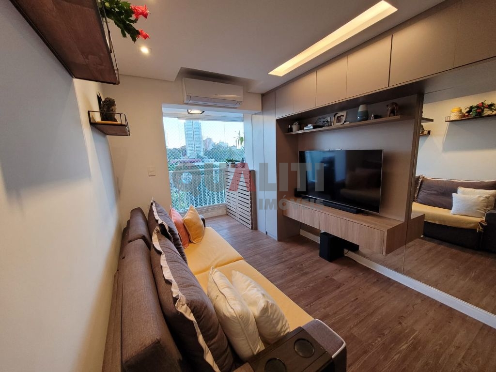 Apartamento cobertura à venda na Chácara Santo Antônio, 2 dormitórios, suíte, 2 vagas de garagem
